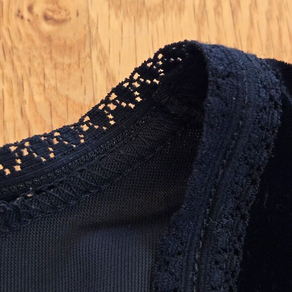 Vtg Max Studio Black Stretch Velvet Babydoll Whimsigoth Dress Size L Bell Sleeve - Picture 12 of 15